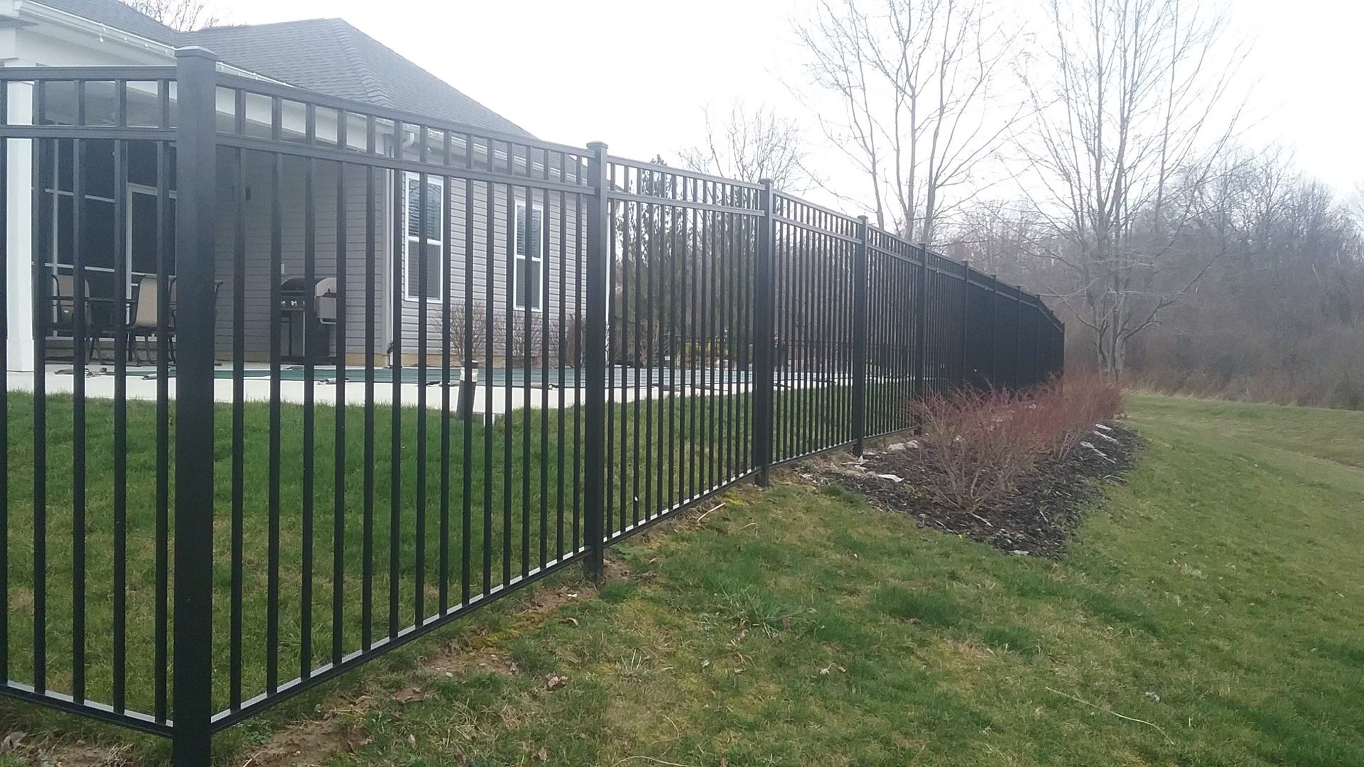 Fencing contractor Newark, OH McCoy's Fence Co.